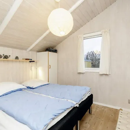 6 Person In Idestrup-by Traum Bøtø By