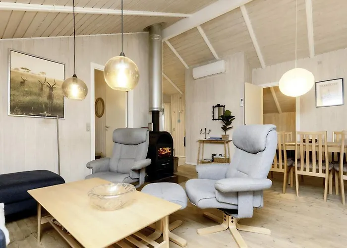 6 Person In Idestrup-by Traum *
